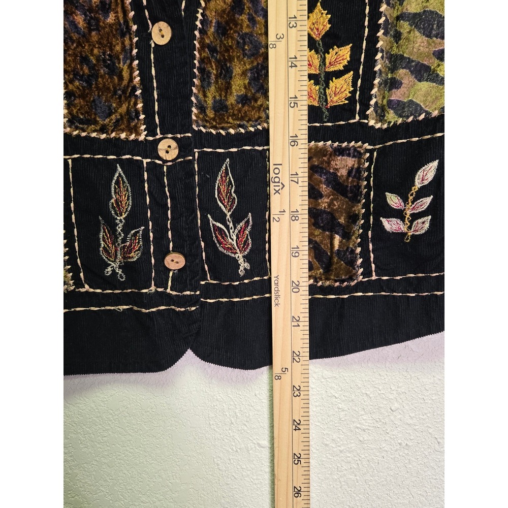 TanTrums Vintage Patchwork Embroidered Vest L Art Teacher Black Animal Print - Picture 9 of 10